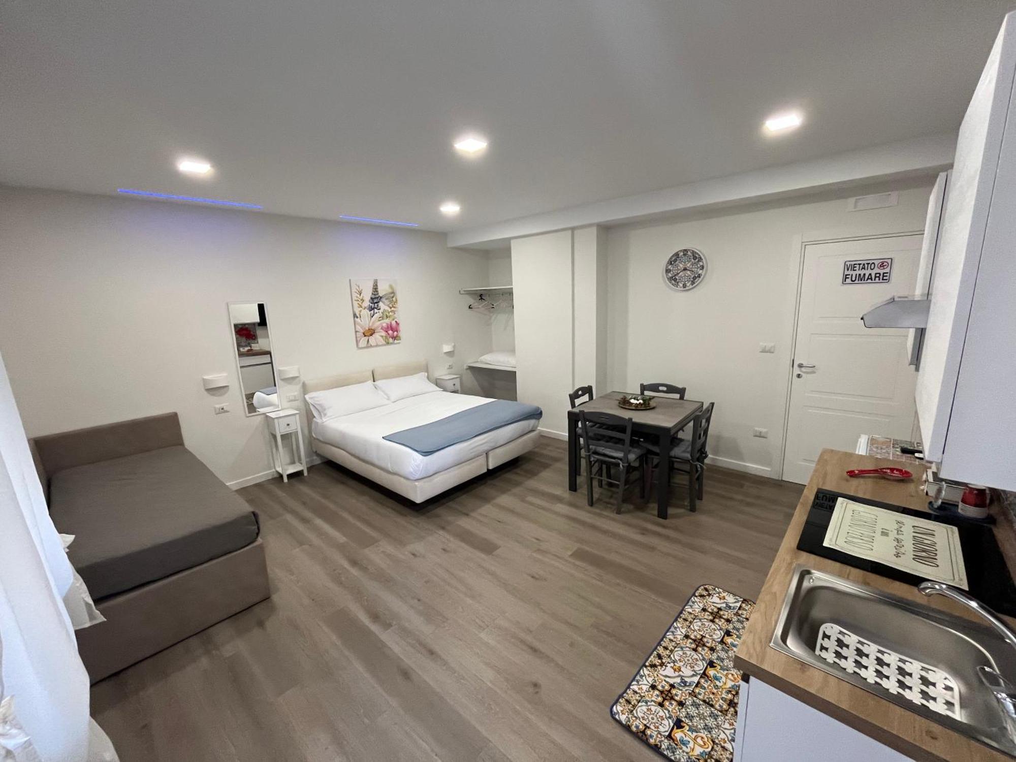 F Rooms Napoli Via Sementini Esterno foto